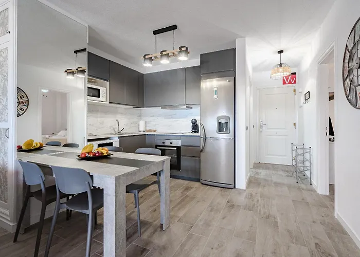 Balcon Smart Hi-end Services Media Streaming דירה אדחה